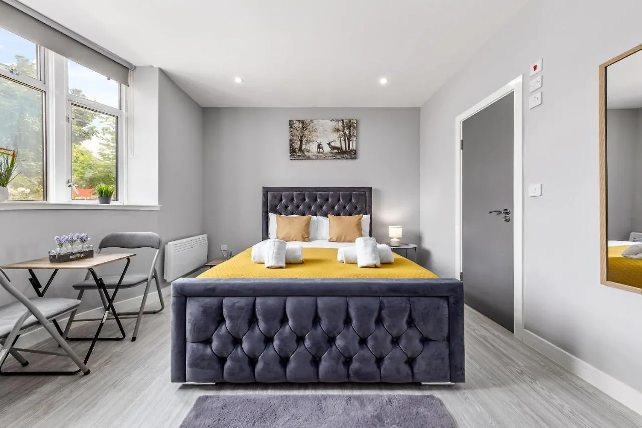 Heathrow Stays - Feltham Tw13 United Kingdom